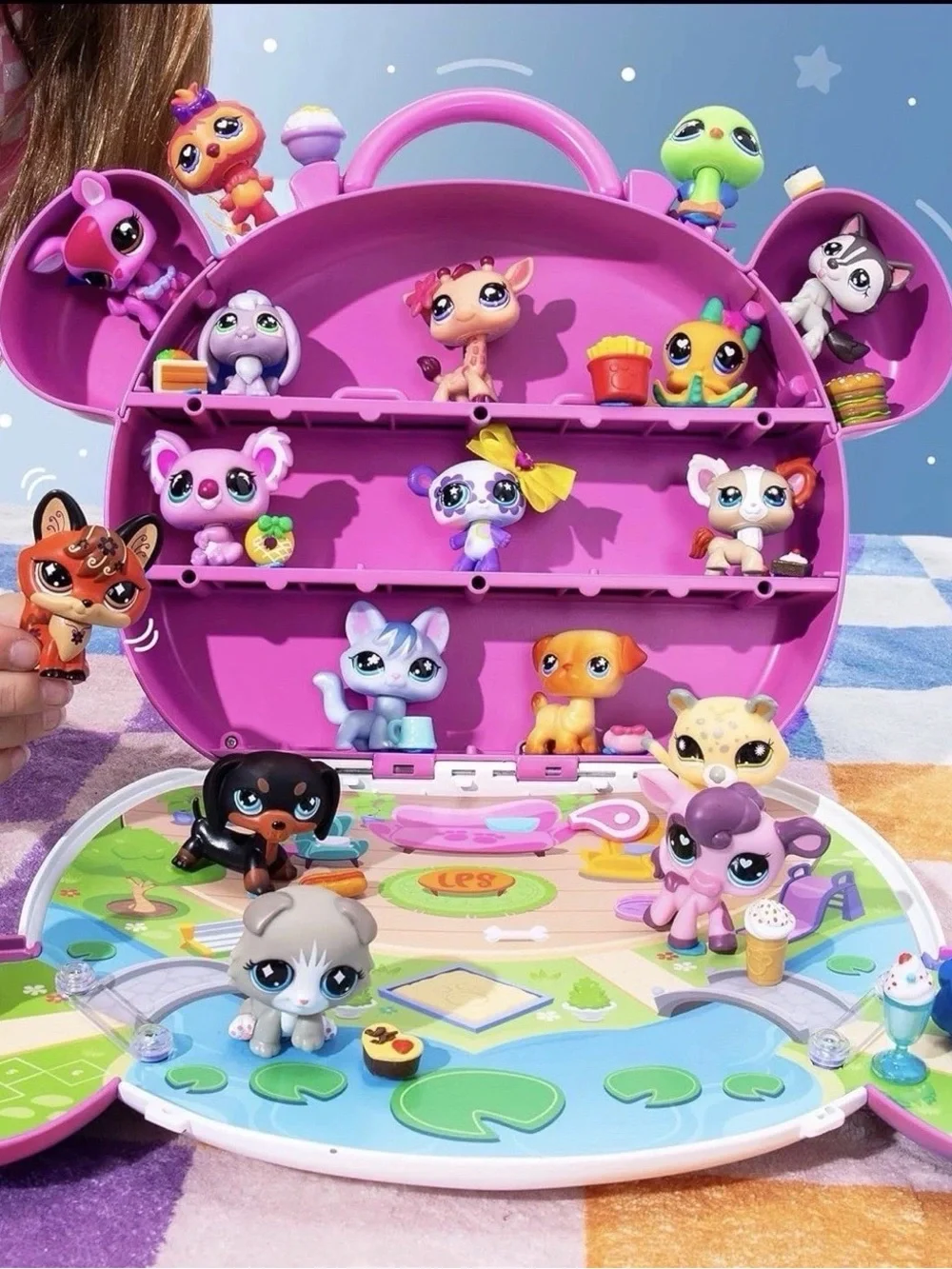 NIB Littlest Pet Shop Collect and Display Exclusive Rare Collectible series 4